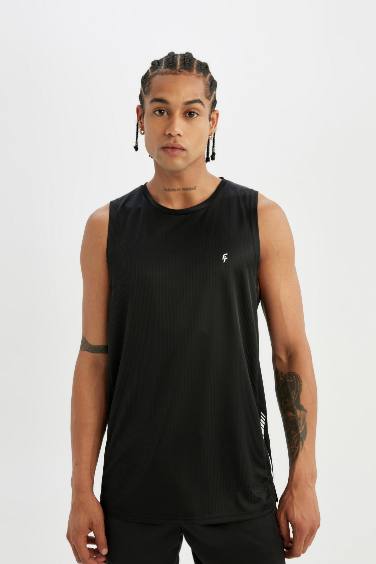 Slim Fit Printed Crew Neck Sleeveless Tank Top