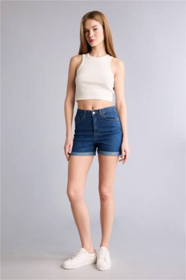Normal Bel Katlamalı Jean Şort
