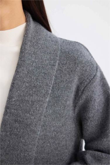 Кардиган свободного кроя с поясом