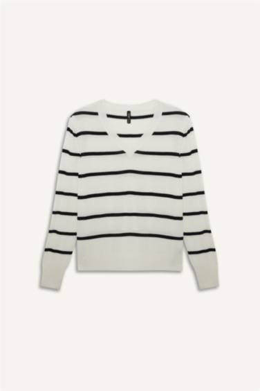 Relax Fit V-Neck Knit Pullover