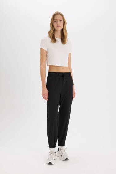 Standard Fit Double Pocket Woven Trousers