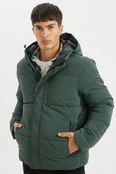 Water Repellent Regular Fit Puffer Jacket