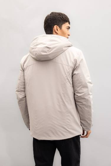 Su İtici Regular Fit Kapüşonlu Fermuarlı Cepli Mont