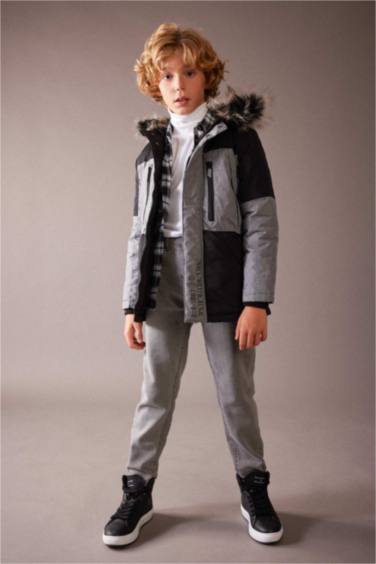 Erkek Çocuk Su İtici Kapüşonlu Çıkarılabilir Suni Kürk Polar Astarlı Şişme Kaban