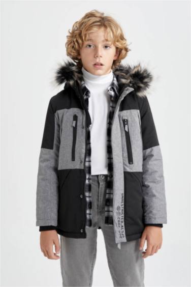 Erkek Çocuk Su İtici Kapüşonlu Çıkarılabilir Suni Kürk Polar Astarlı Şişme Kaban