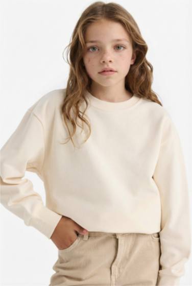 Girl Relax Fit Crew Neck Basic Sweatshirt