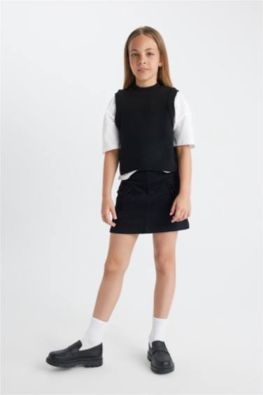 Girl Regular Fit Crew Neck Sweater Vest