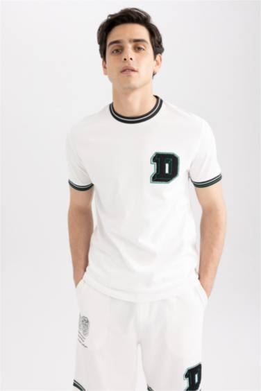 Шорты стандартного кроя