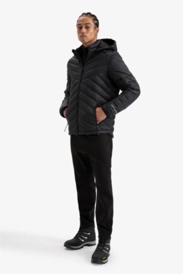 DeFactoFit Su İtici Slim Fit Dar Kesim Kapüşonlu Fermuarlı Mevsimlik Baharlık Şişme Mont