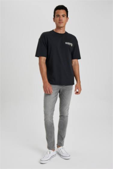 дөңгелек жаға минималл Қысқа жеңді футболка