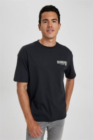 дөңгелек жаға минималл Қысқа жеңді футболка