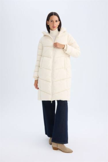 бас киімді Пальто