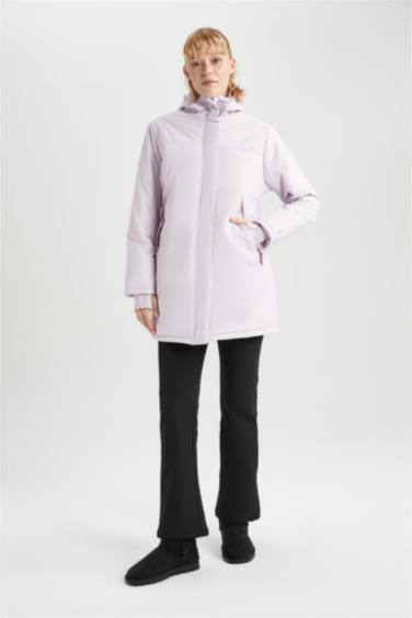 جاكيت طويل سليم فيت بغطاء للرأس مقاوم للماء من DeFactoFit