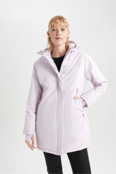 جاكيت طويل سليم فيت بغطاء للرأس مقاوم للماء من DeFactoFit