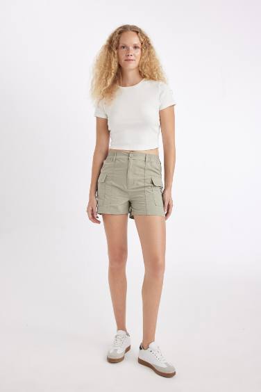 Regular Fit Poplin Normal Waist Short Leg Shorts