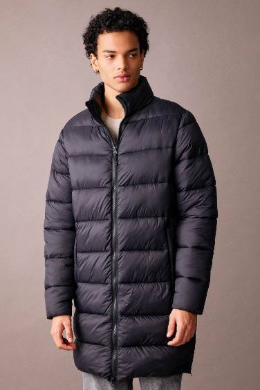 Water Repellent Regular Fit Stand Collar Long Puffer Jacket