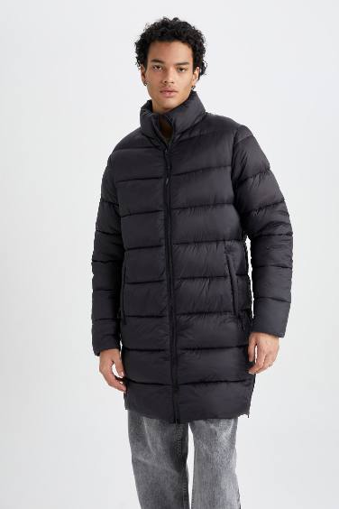 Куртка водоотталкивающая с воротником стойкой