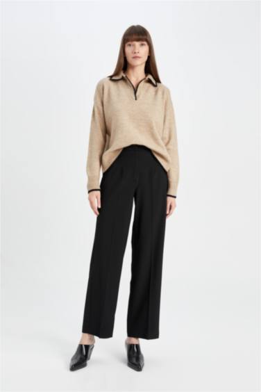 Свитер стандартного кроя с воротником-поло