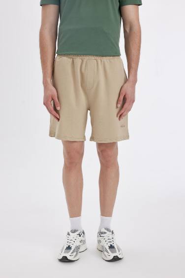 Slim Fit Super Skinny Hem Shorts