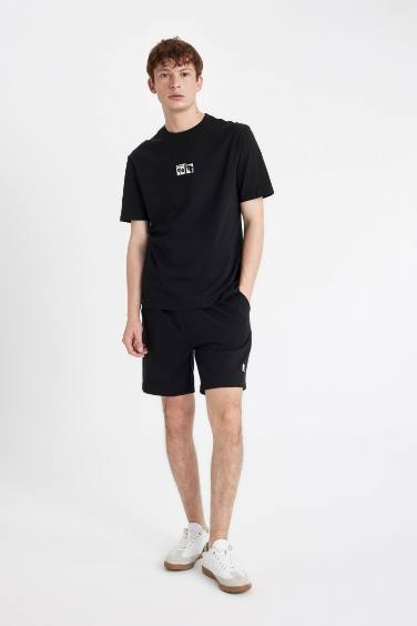 Slim Fit Super Skinny Hem Shorts