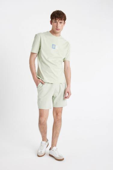 Slim Fit Dar Kesim Dar Paça Şort