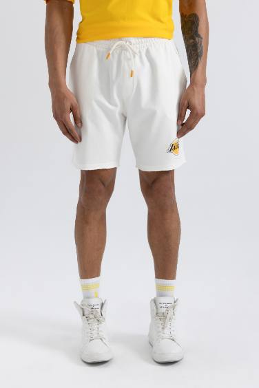 شورت قصير اوفر سايز من لوس أنجلوس ليكرز DeFactoFit