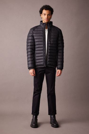 Кожаная куртка приталенного кроя