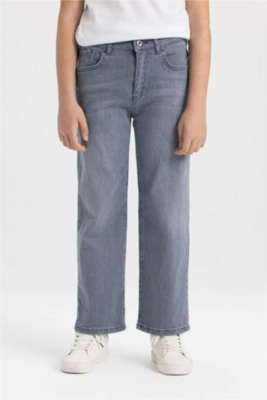 Boy Loose Fit Jeans