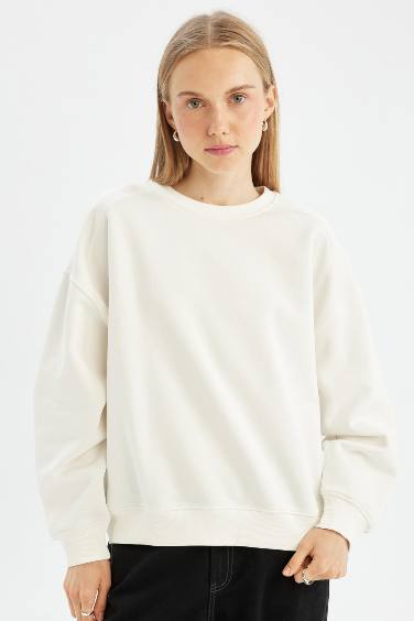 Oversize Fit Crew Neck Thick Basic Sweatshirt