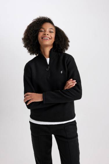 Standard Fit Polar Sweatshirt