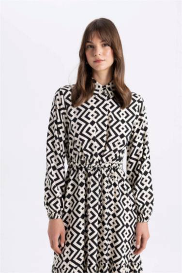 فستان كم طويل مطبوع من فيسكوز برقبة قميص