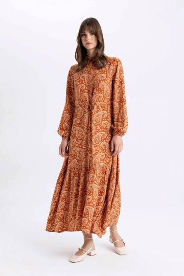 فستان كم طويل مطبوع من فيسكوز برقبة قميص