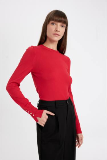 بلوفر قصة عادية برقبة مستديرة