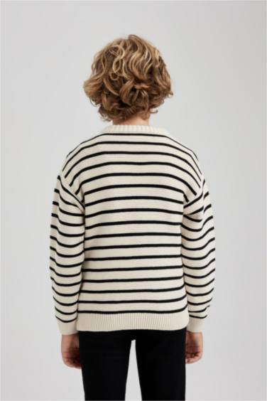 Свитер стандартного кроя для мальчиков