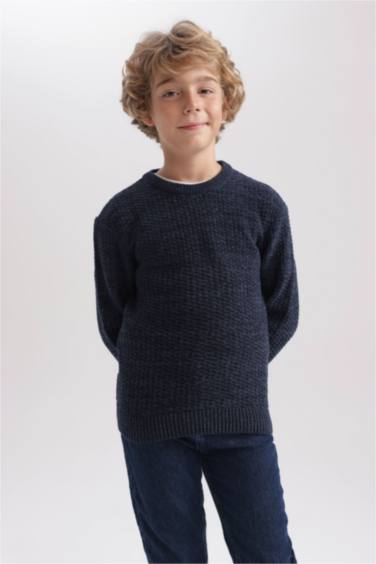 Пуловер стандартного кроя с круглым вырезом из трикотажа для мальчиков