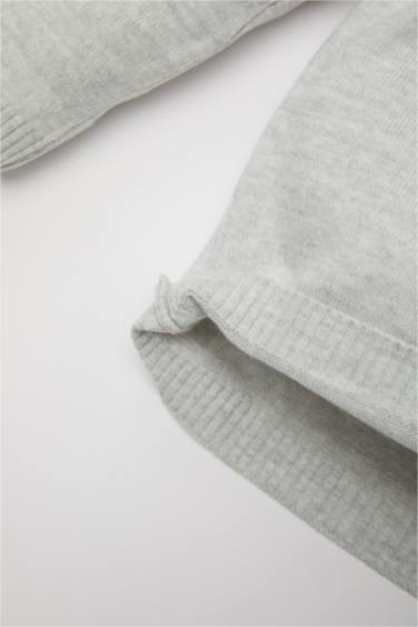 Сәби Ұл қалыпты пішім Пулловер