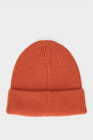 Bonnet en tricot à étiquette tissée pour homme
