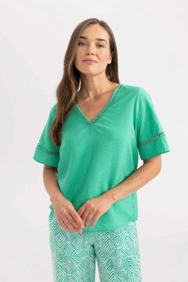 Regular Fit V-Neck Short Sleeve Blouse