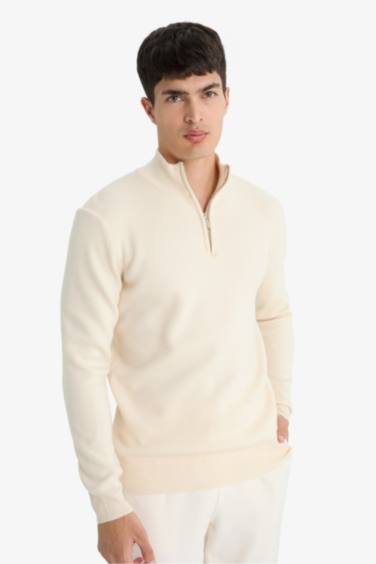 Standard Fit Half Zippered Basic Knit Pullover