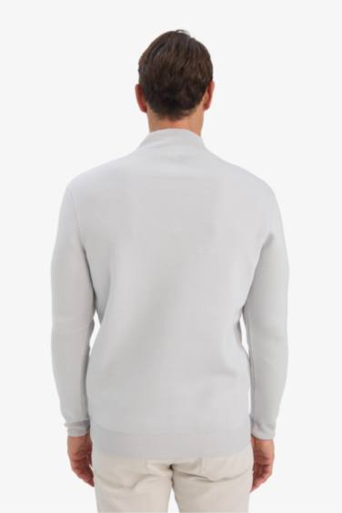 Standart Fit Normal Kesim Dik Yaka Yarım Fermuarlı Basic Düz Triko Kazak