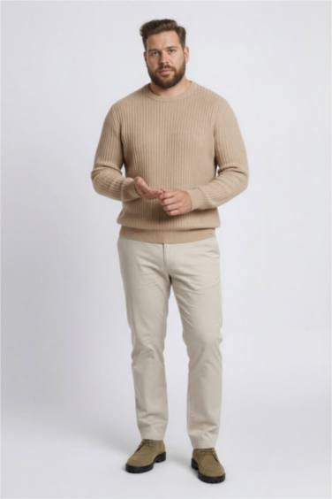 Standart Fit Normal Kesim Bisiklet Yaka Jakarlı Triko Kazak