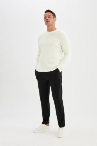 Standard Fit Crew Neck Jacquard Knitted Pullover