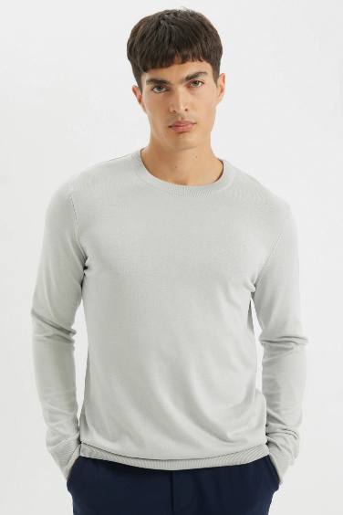 Standard Fit Crew Neck Basic Knitted Comfortable Pullover