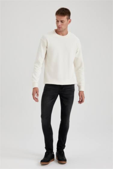 Свитшот базовый комфортного кроя