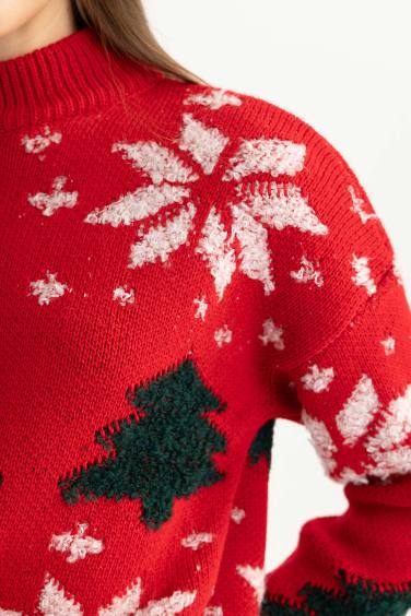 Christmas Themed Half Turtleneck Pullover