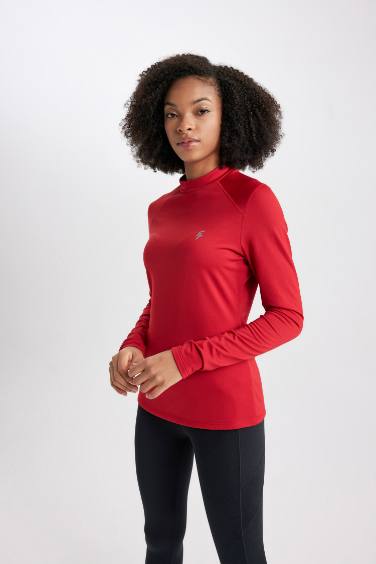 تيشيرت كم طويل قصة عادية بطبعة شعار من DeFactoFit