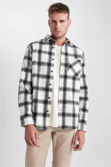 Regular Fit Plaid Lumberjack Pocket Long Sleeve Shirt