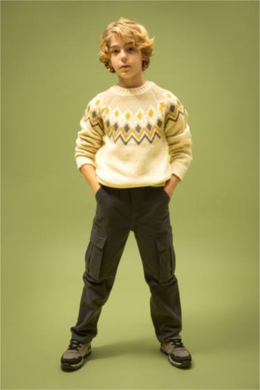 بلوفر اولادي تريكو قصة عادية برقبة مستديرة