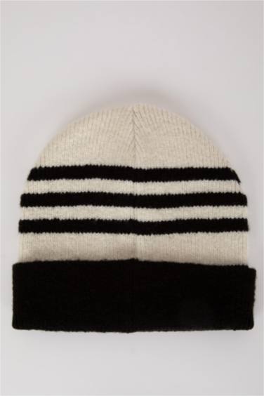 Шапка для женщин