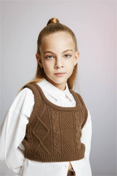 Свитер стандартного кроя для девочек